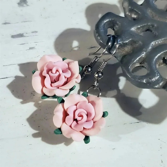 Handcrafted Fimo Polymer Clay Pink Rose Flower Bead Dangle Earrings - Picture 1 of 5